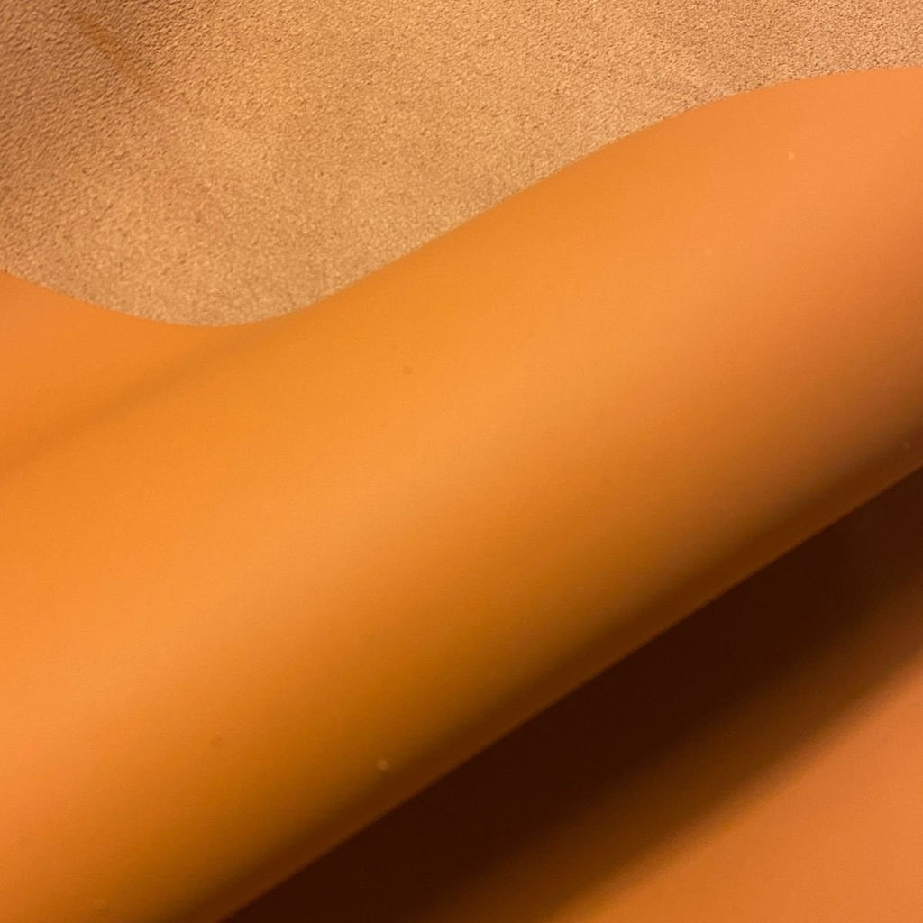 What is Full Grain Leather? - GAD Roots