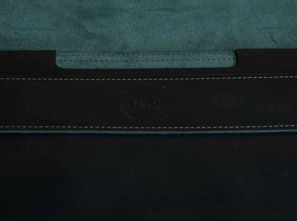 15.6" Laptop Leather Case | Green - GAD Roots