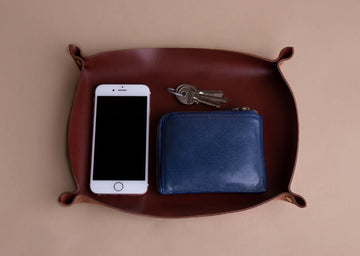 brown-leather-valet-tray-top