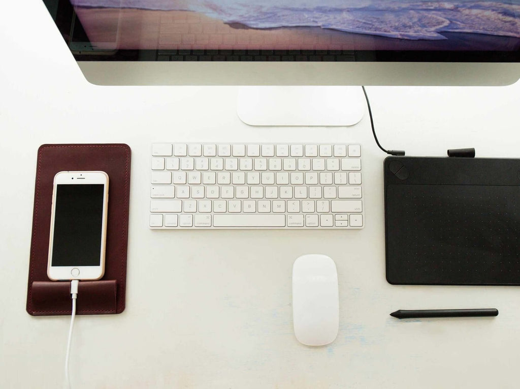 Leather Mobile Pad | Green - GAD Roots