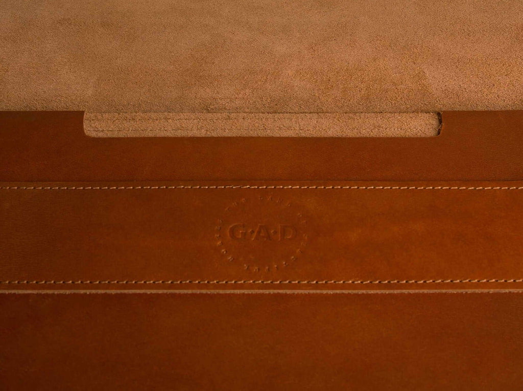 15 inch laptop case cognac